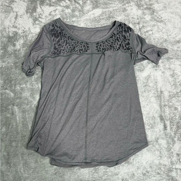 Lululemon Run Away Short Sleeve T Shirt Women’s Size 8 Gray - Picture 1 of 8